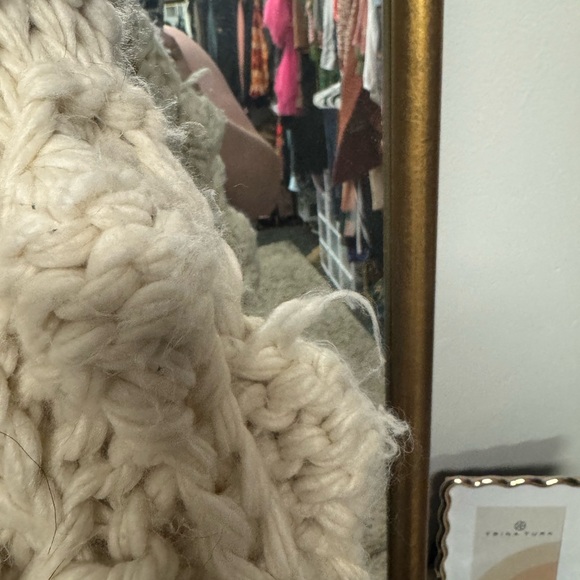 Cozy Cream Knit Sweater - Picture 4 of 6